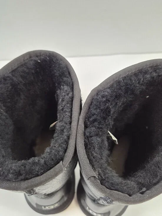 UGG Australia Triana Seaweed Boots Womens Size 6 Black Leather Shearling - Picture 7 of 11